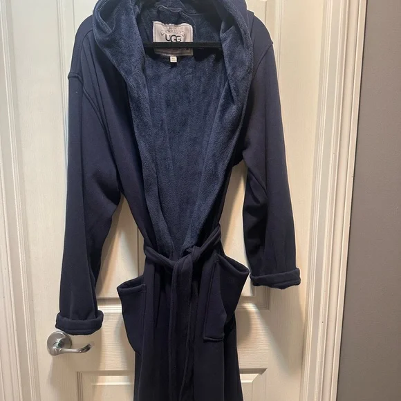 Men’s Navy UGG Robe - Picture 4 of 9